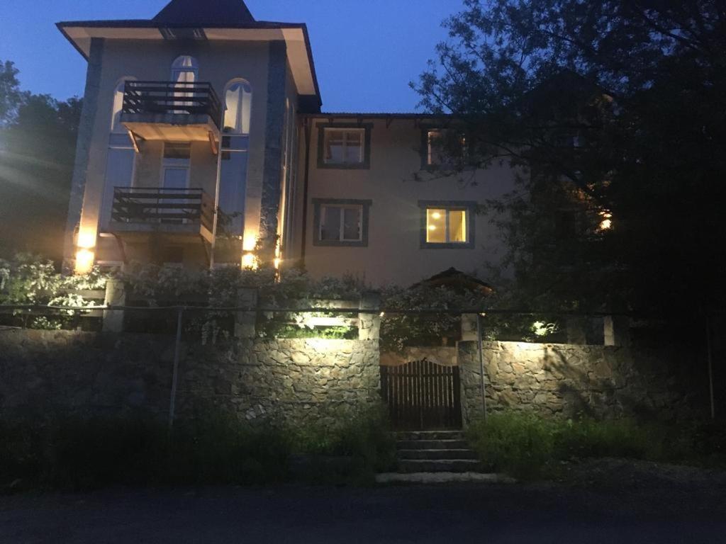 Nran Hatik Dilidschan Exterior foto
